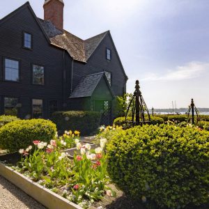 image of house of seven gables
